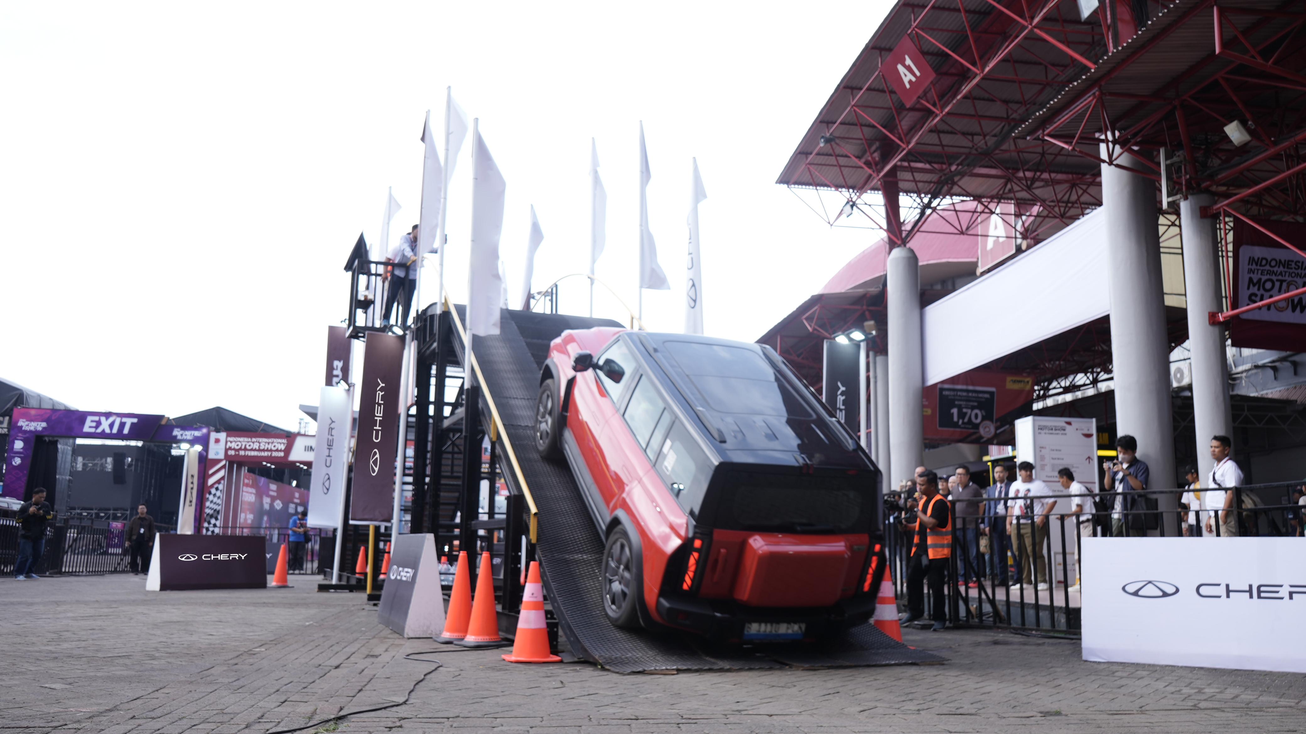 Chery Hadirkan Test Ride Eksklusif J6 & J6T di Chery Adventure Park, Uji Performa Berkendara hingga Kemiringan 35 Derajat